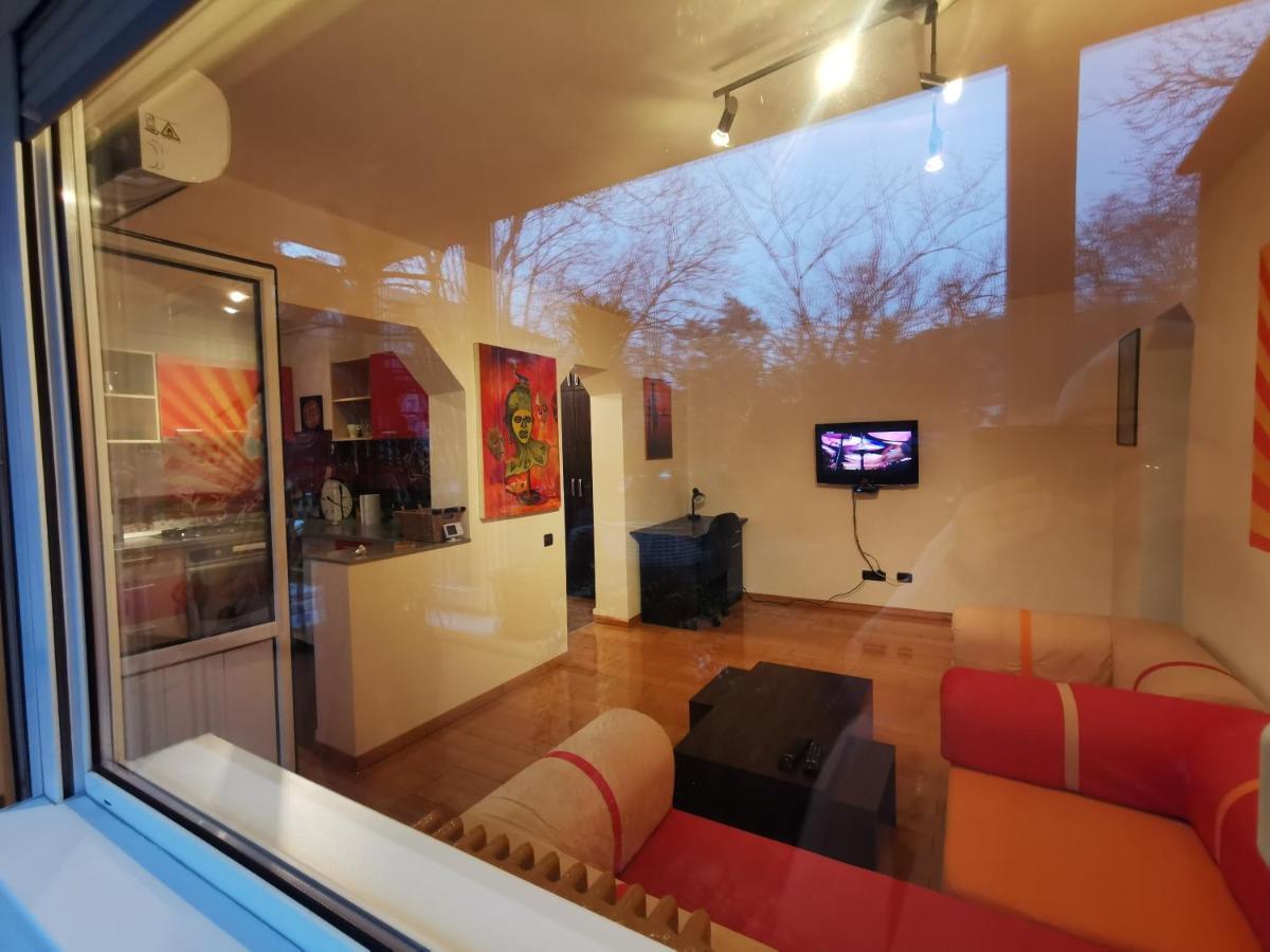 Comfy & Pleasant Apartment 10 Min Walk To Downtown Timisoara Esterno foto