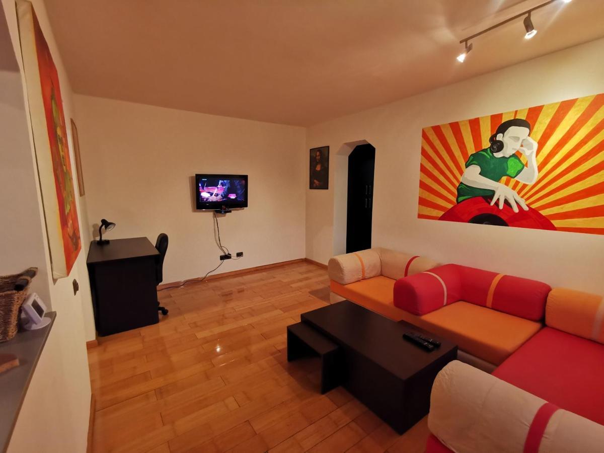 Comfy & Pleasant Apartment 10 Min Walk To Downtown Timisoara Esterno foto