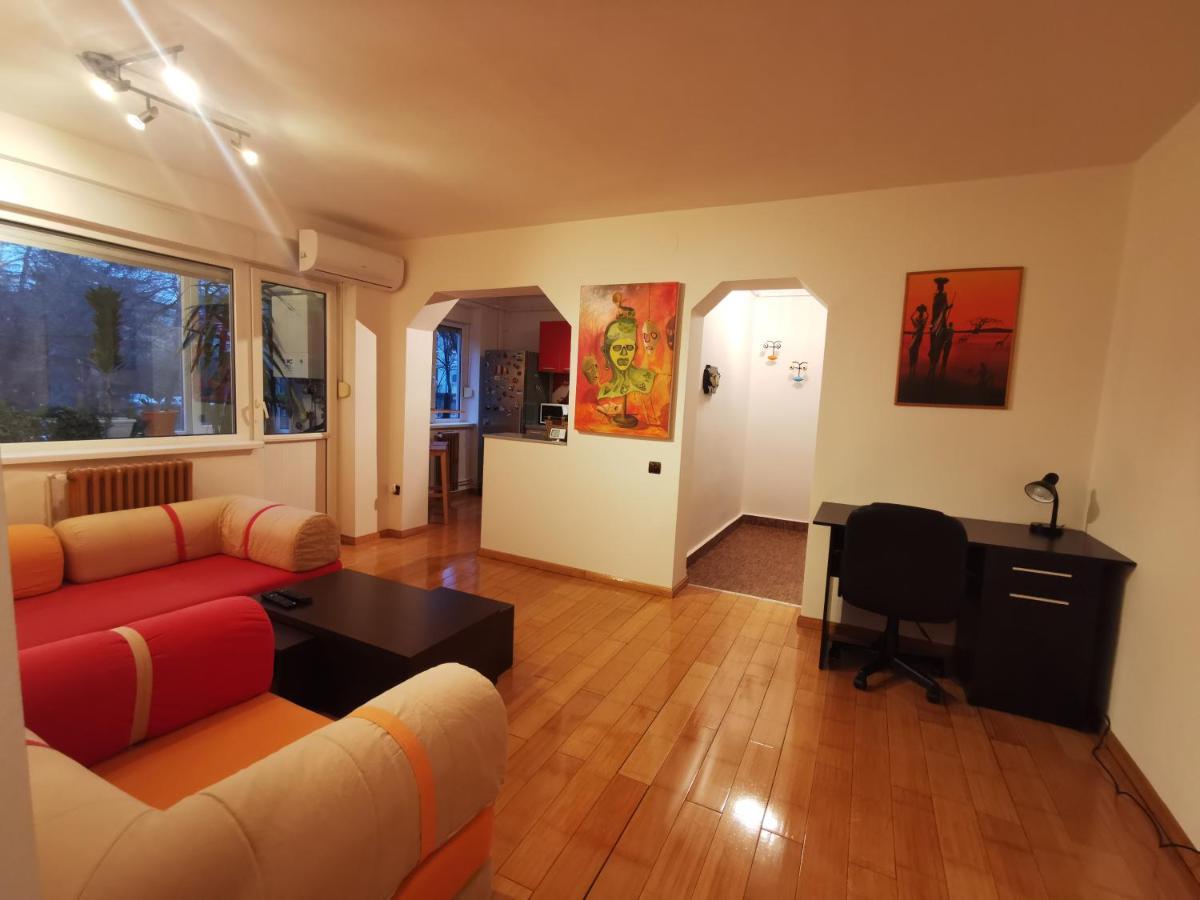 Comfy & Pleasant Apartment 10 Min Walk To Downtown Timisoara Esterno foto